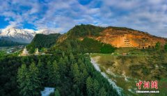 甘肃1600多年历史的马蹄寺石窟群“转危为安”